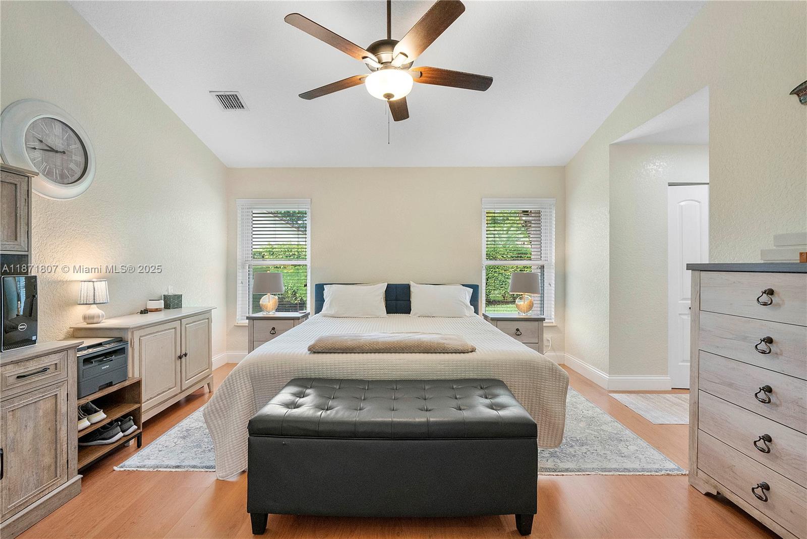 PINE RIDGE - Residential