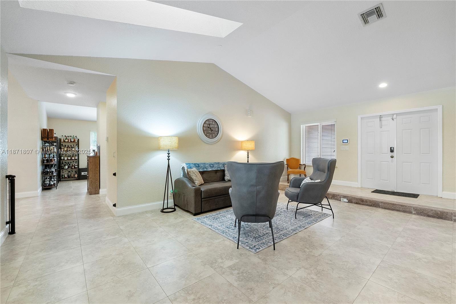 PINE RIDGE - Residential