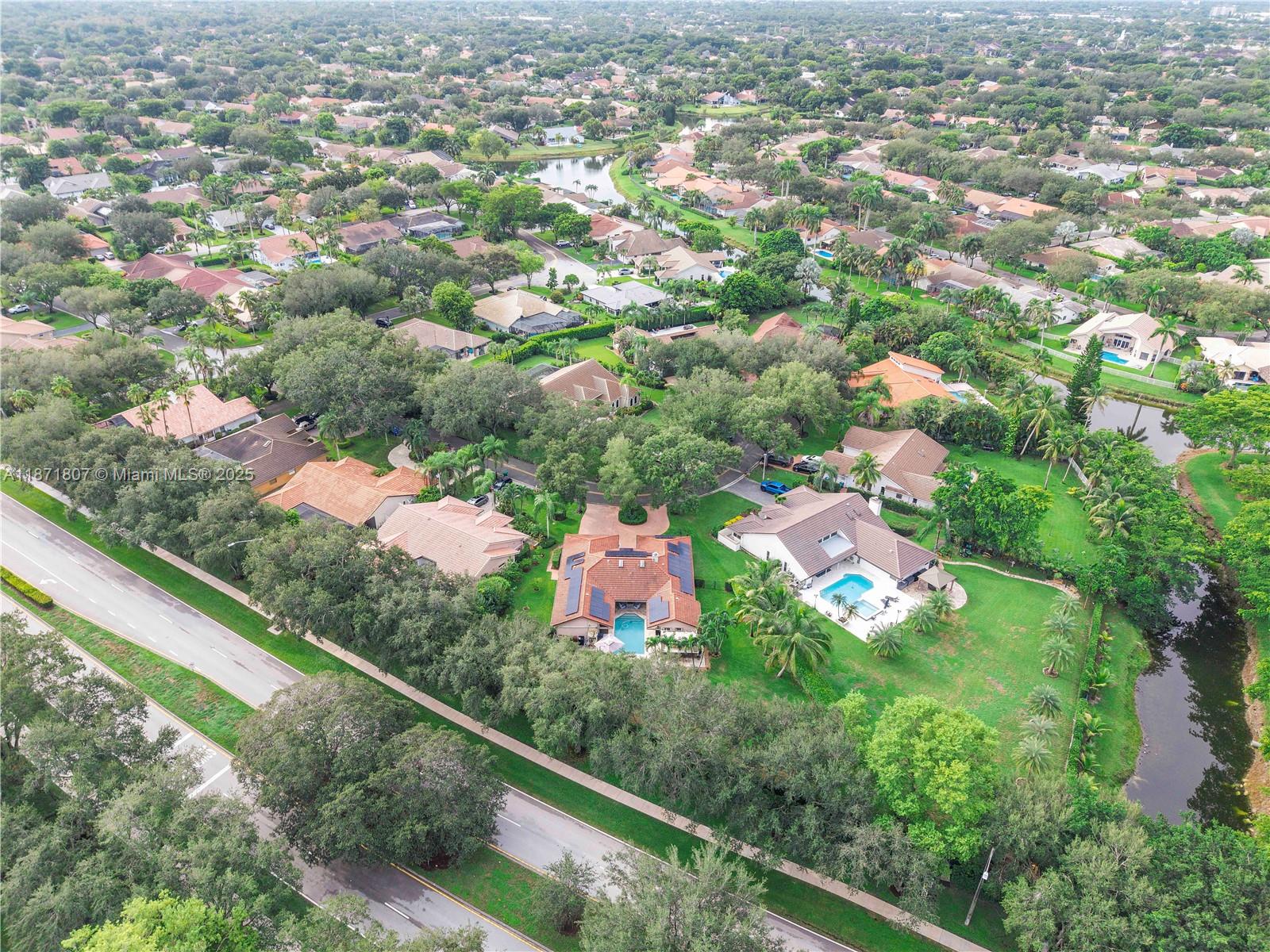 PINE RIDGE - Residential