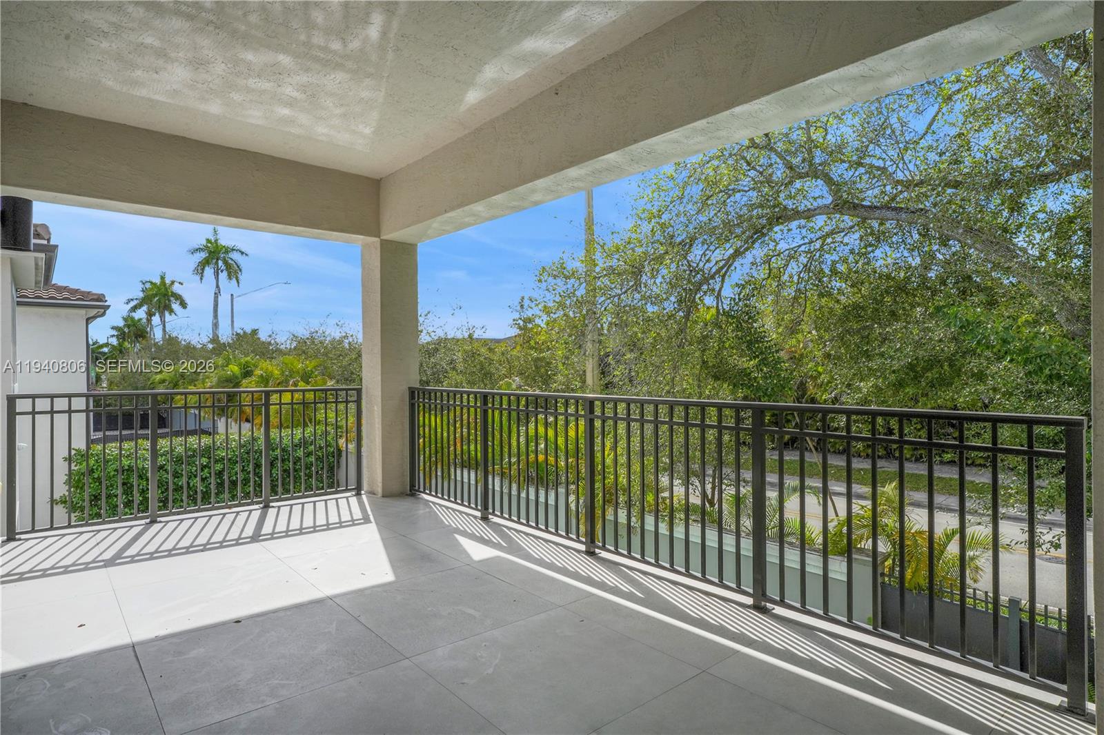 5635 Brookfield Cir w