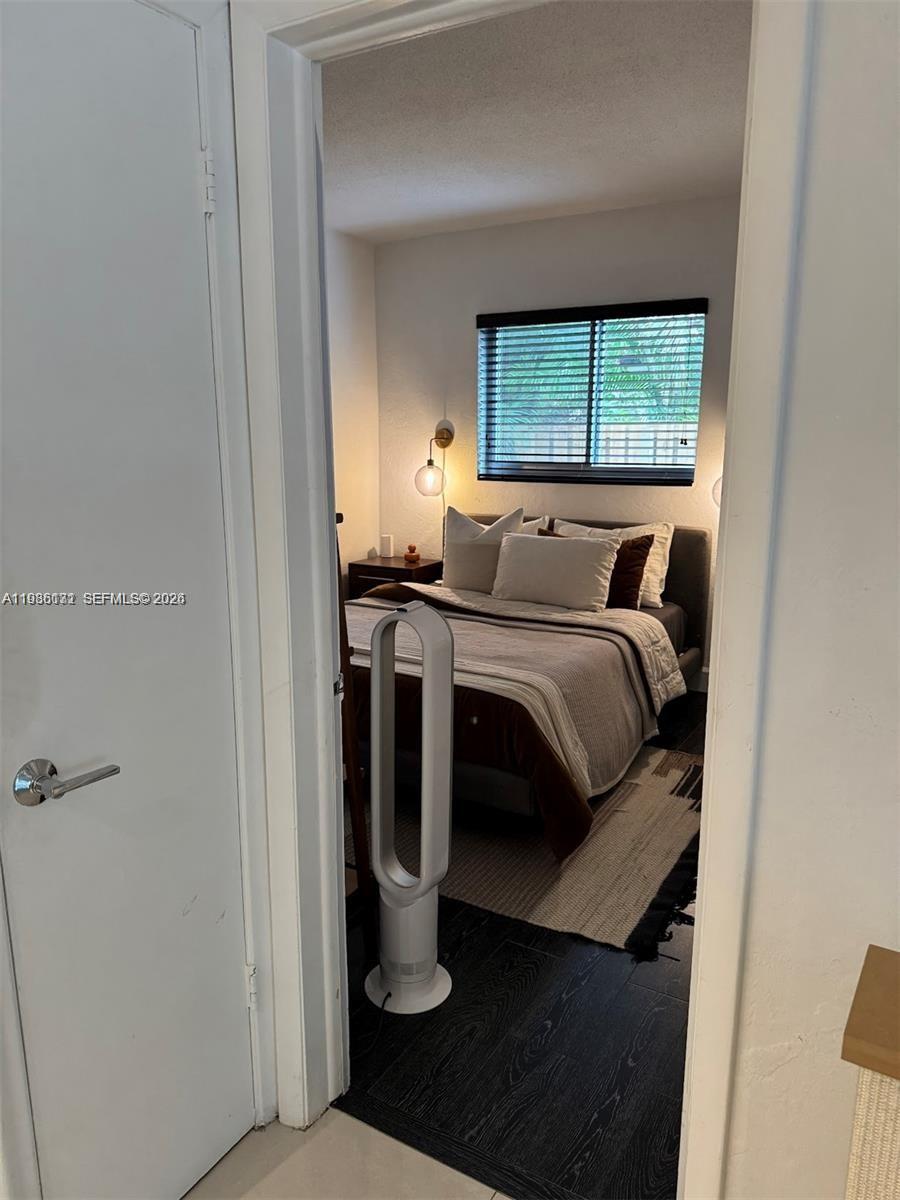 VICTORIA PALMS CONDO - Residential Lease