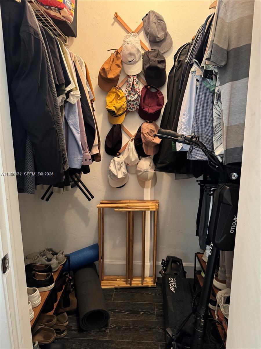 VICTORIA PALMS CONDO - Residential Lease