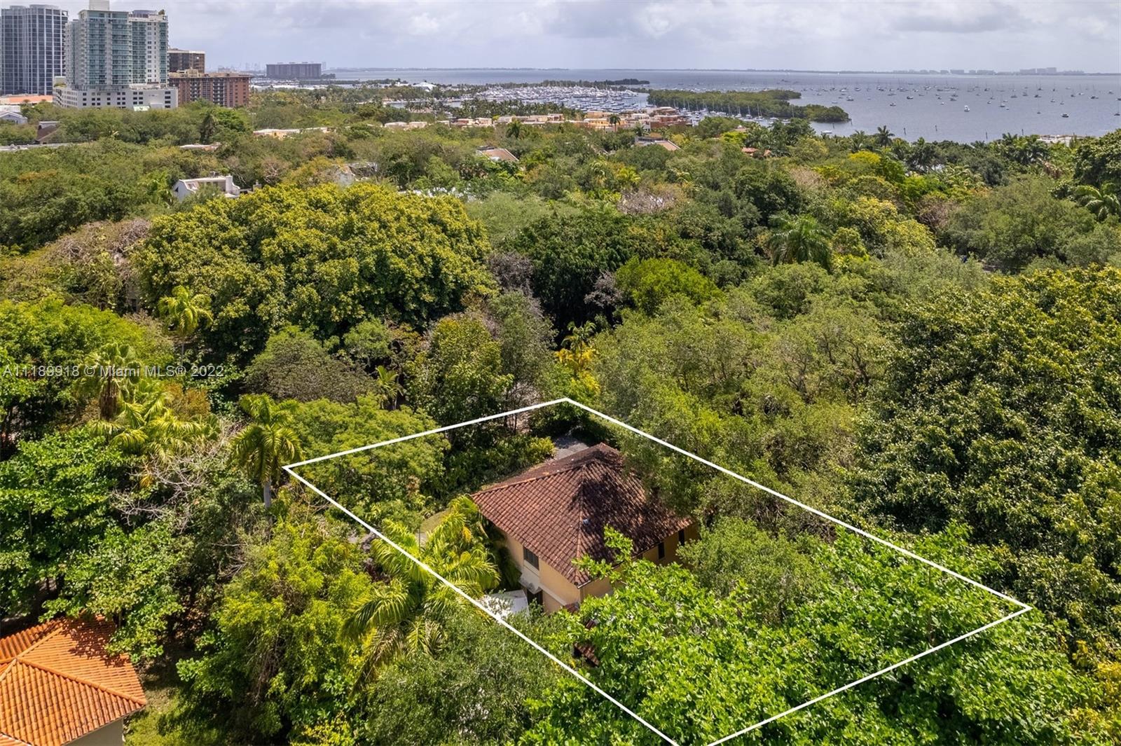 CAMP BISCAYNE - Residential