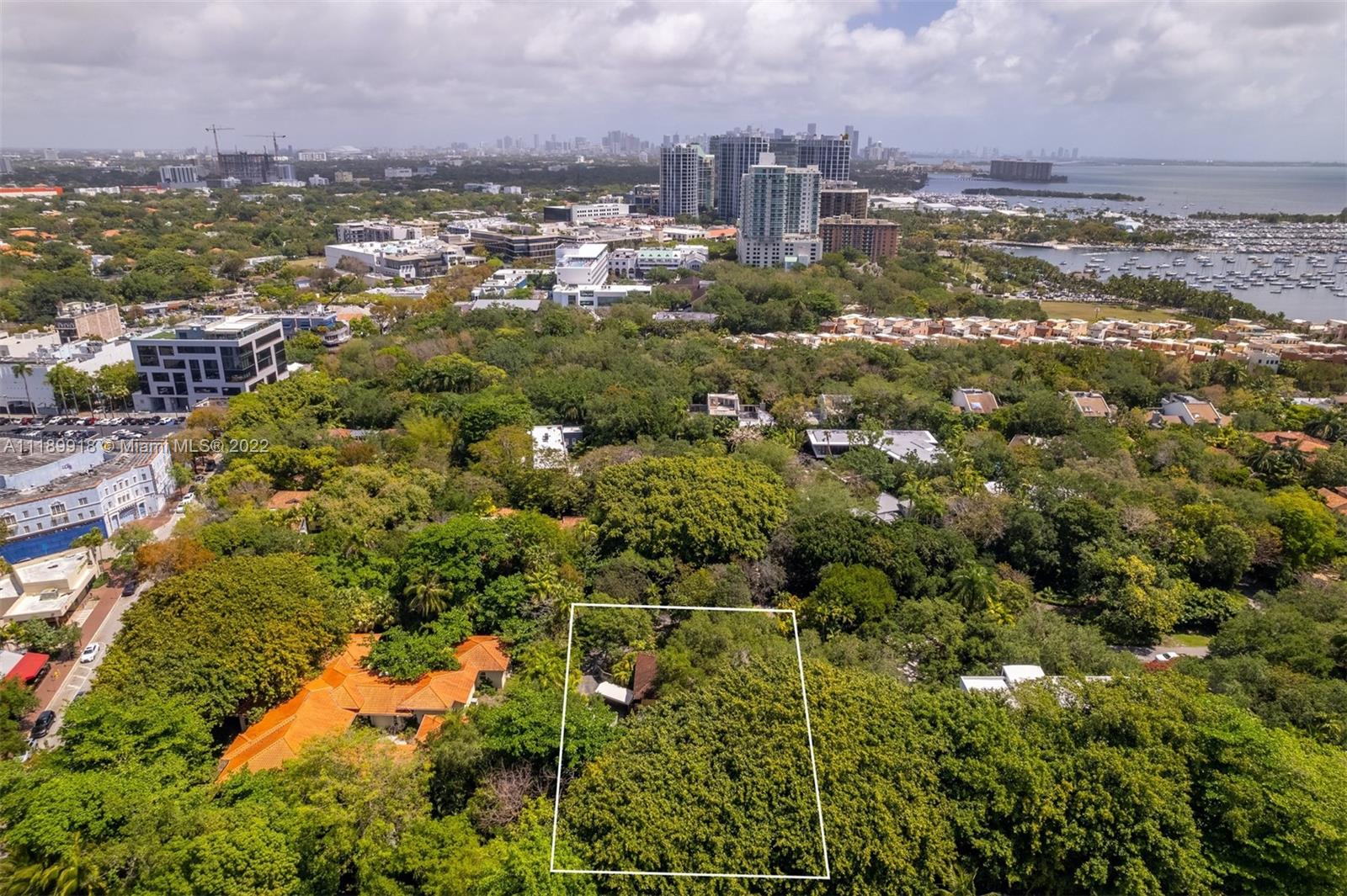 CAMP BISCAYNE - Residential