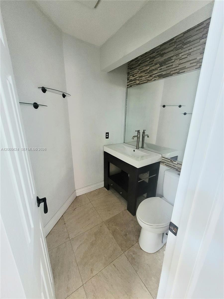 MARBELLA PARK - Residential Lease