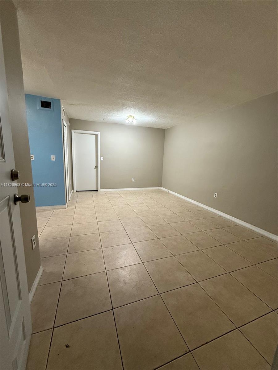 Property for Sale at 1525 Nw 19th Ter 25, Miami, Broward County, Florida - Bedrooms: 1 
Bathrooms: 1  - $149,000