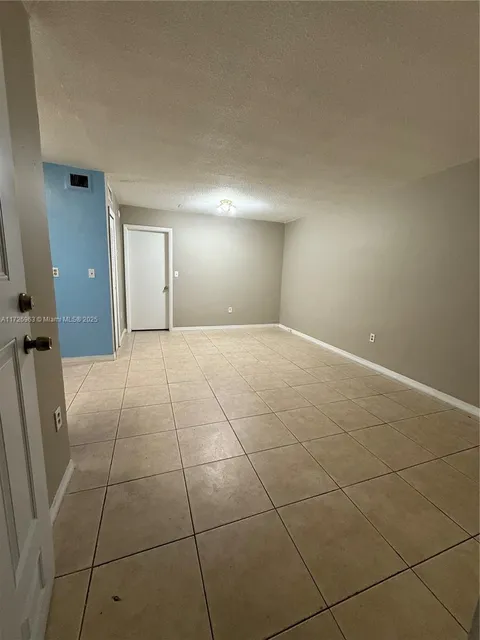 1525 NW 19th Ter Unit 25, Miami, FL 33125 - MLS#: A11726963