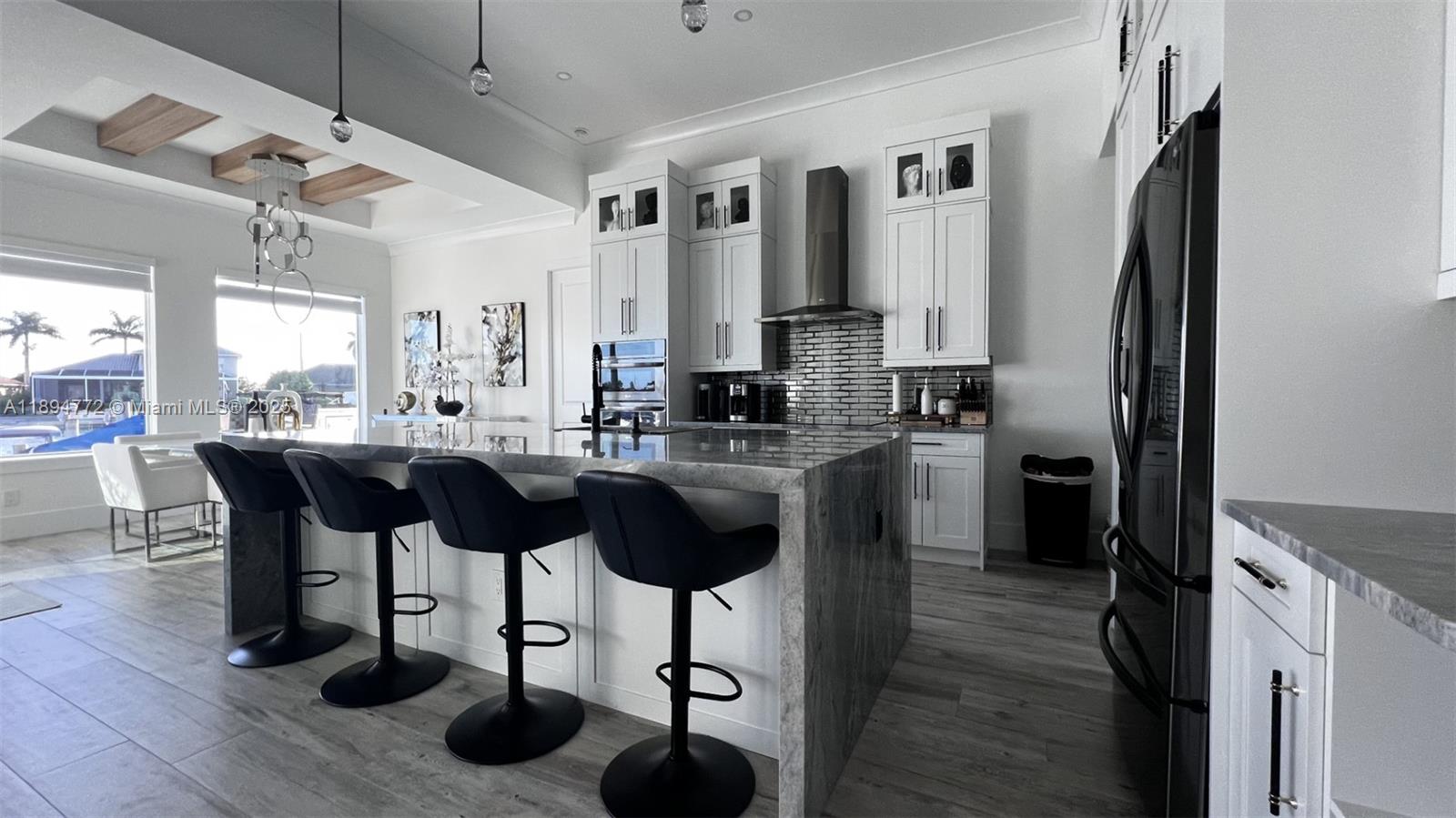 774900 - MARCO BEACH UNIT - Residential