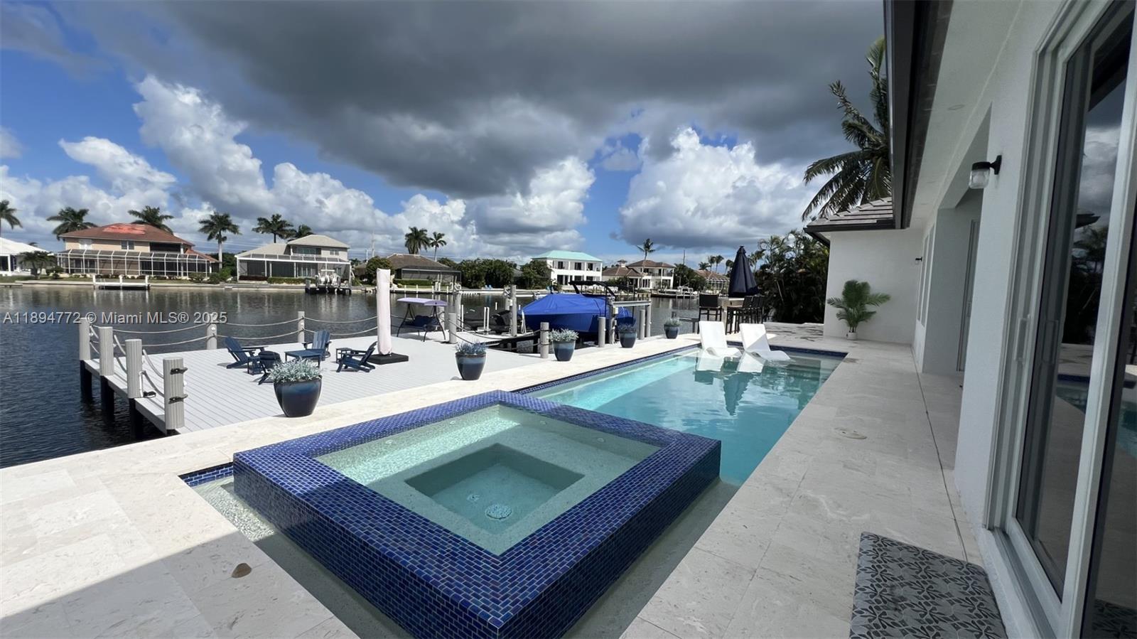 774900 - MARCO BEACH UNIT - Residential