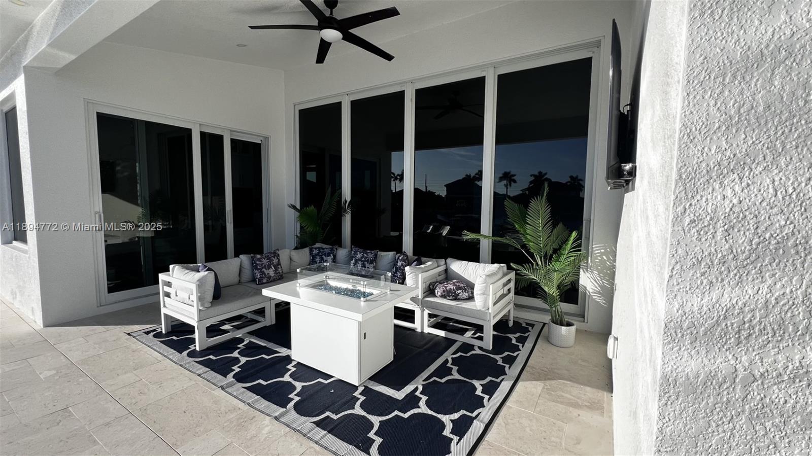 774900 - MARCO BEACH UNIT - Residential