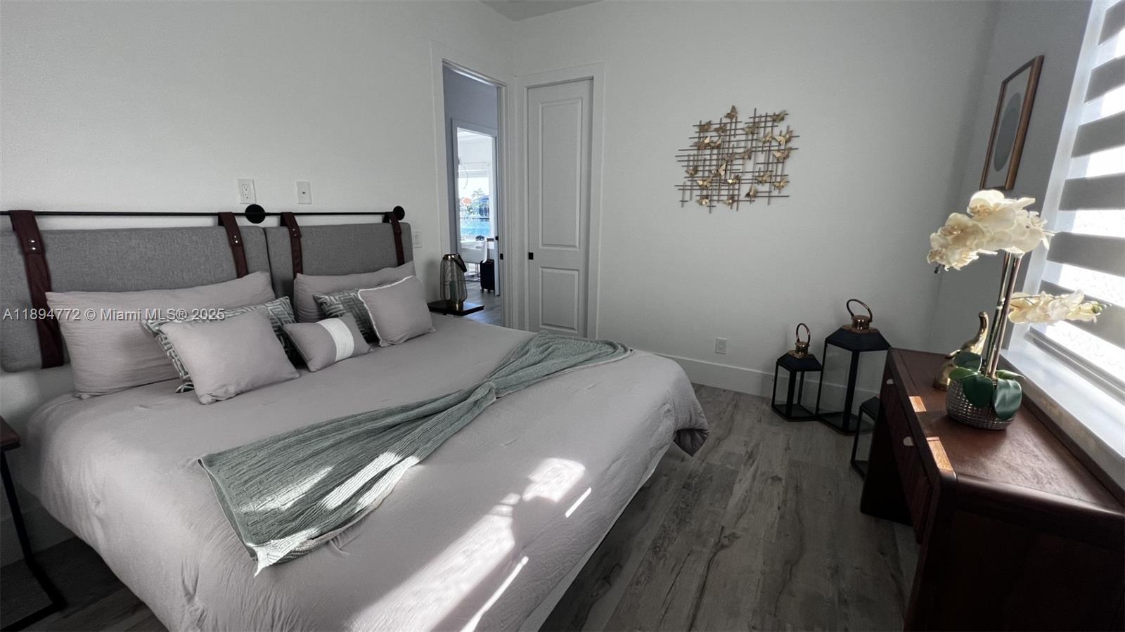 774900 - MARCO BEACH UNIT - Residential