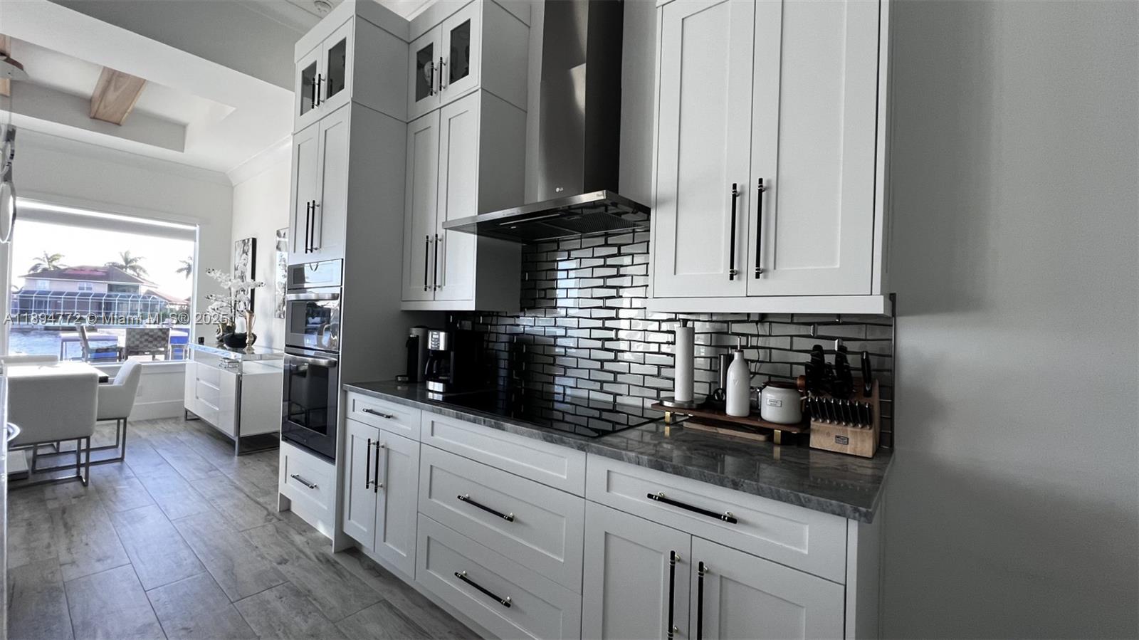 774900 - MARCO BEACH UNIT - Residential