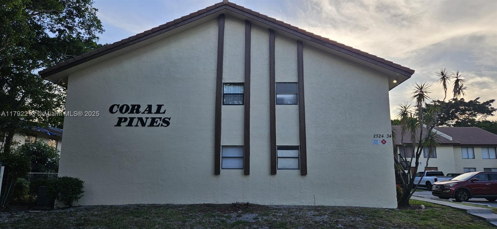 2542 Riverside Dr 214, Coral Springs, Broward County, Florida - 2 Bedrooms  
2 Bathrooms - 