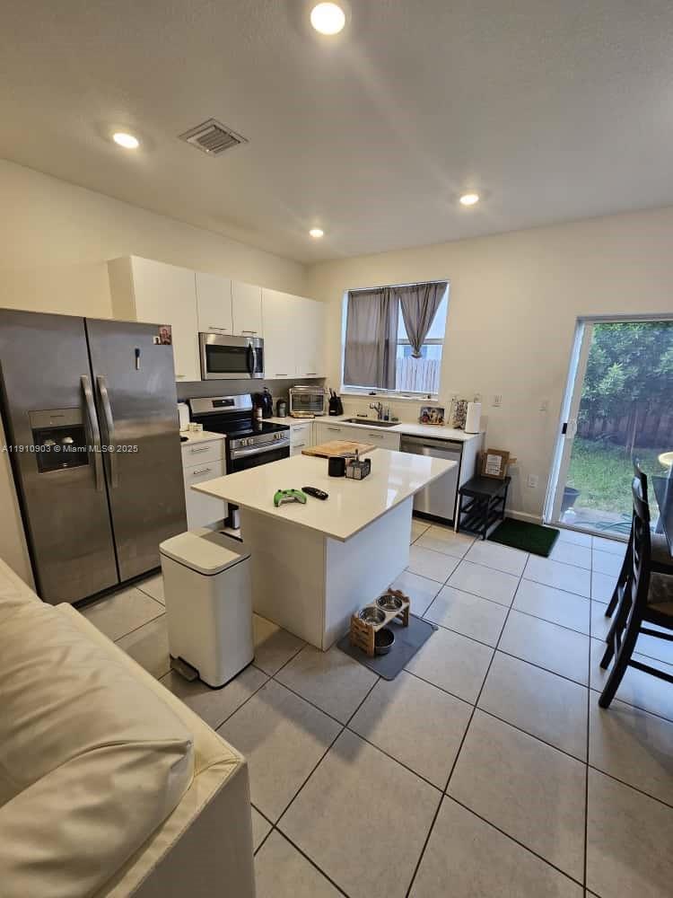 GOLF PARK SEC 1 - Residential Lease