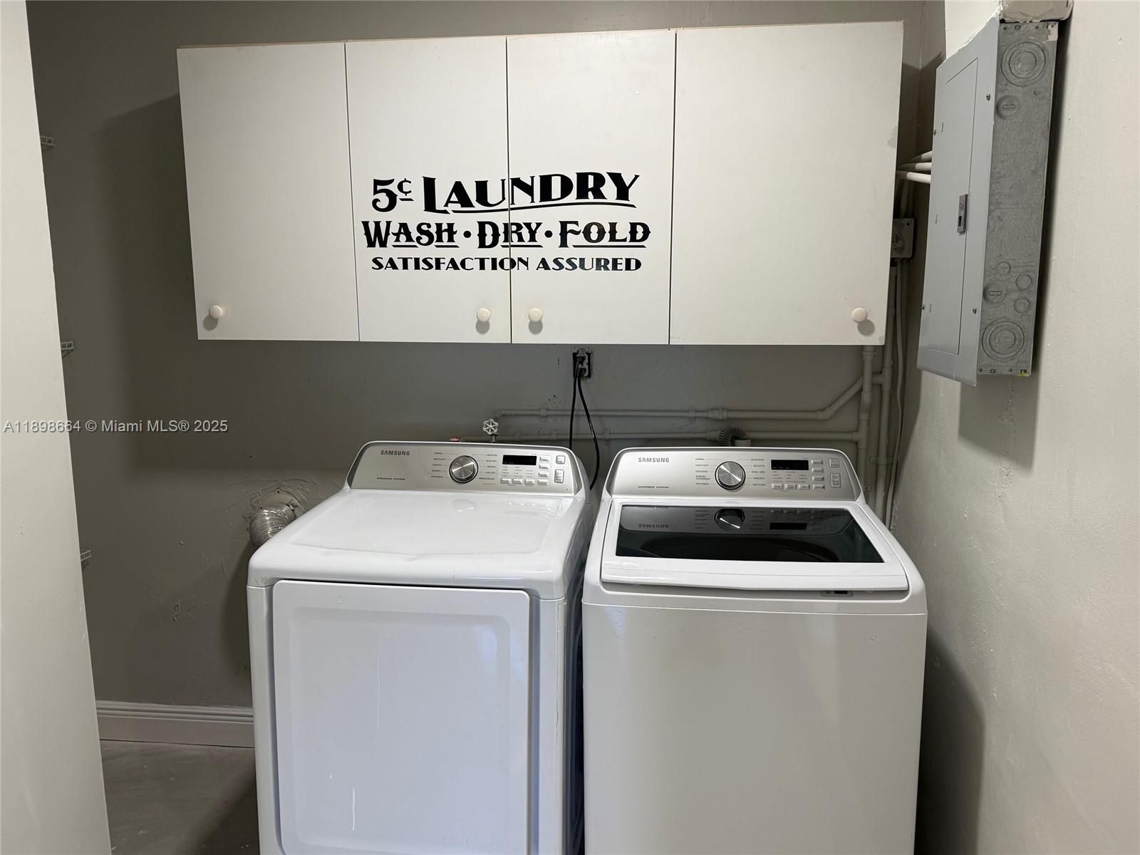 BROADVIEW PARK SEC 3 - Residential Lease