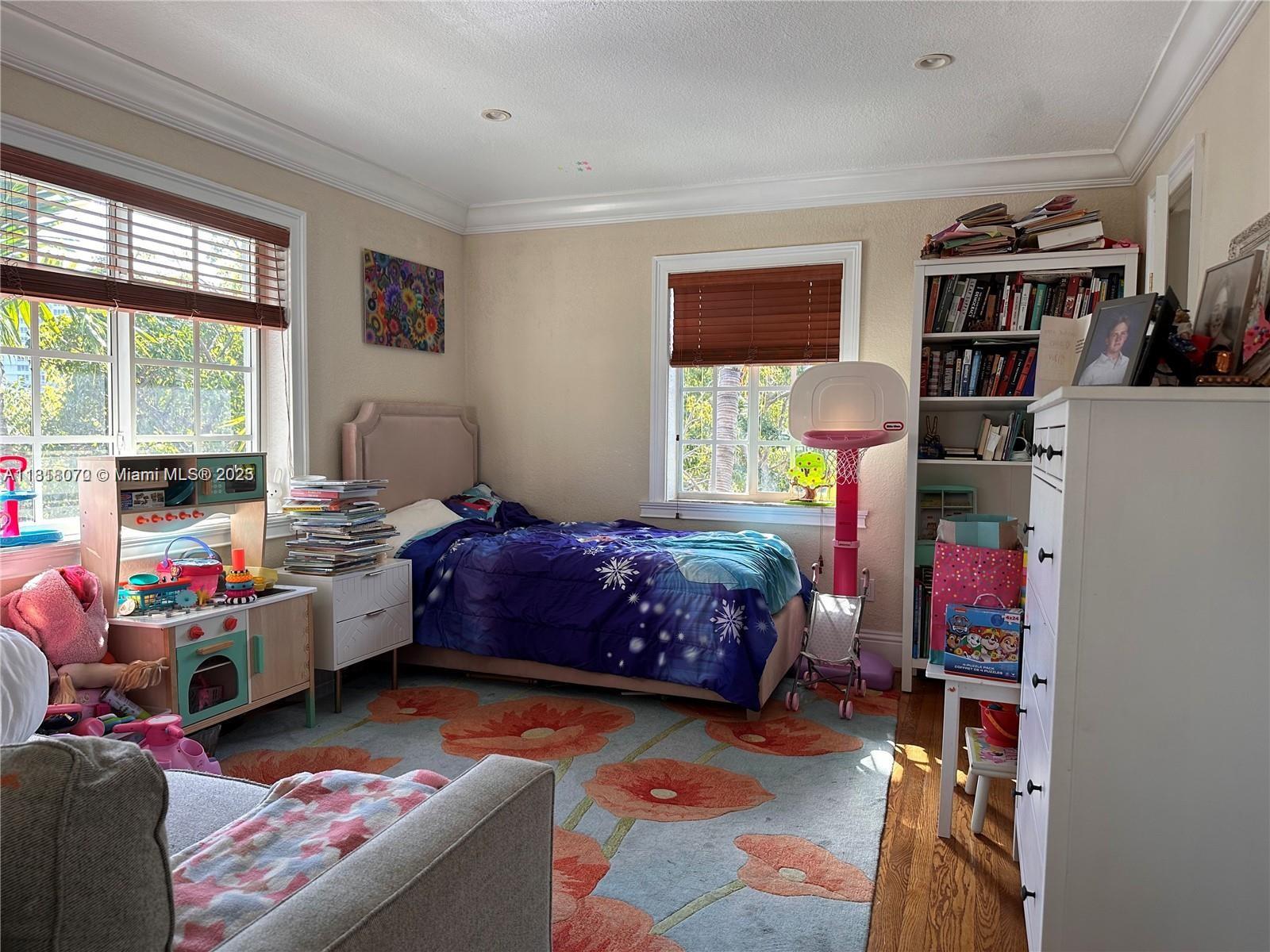 THE DARIA CONDO - Residential Lease