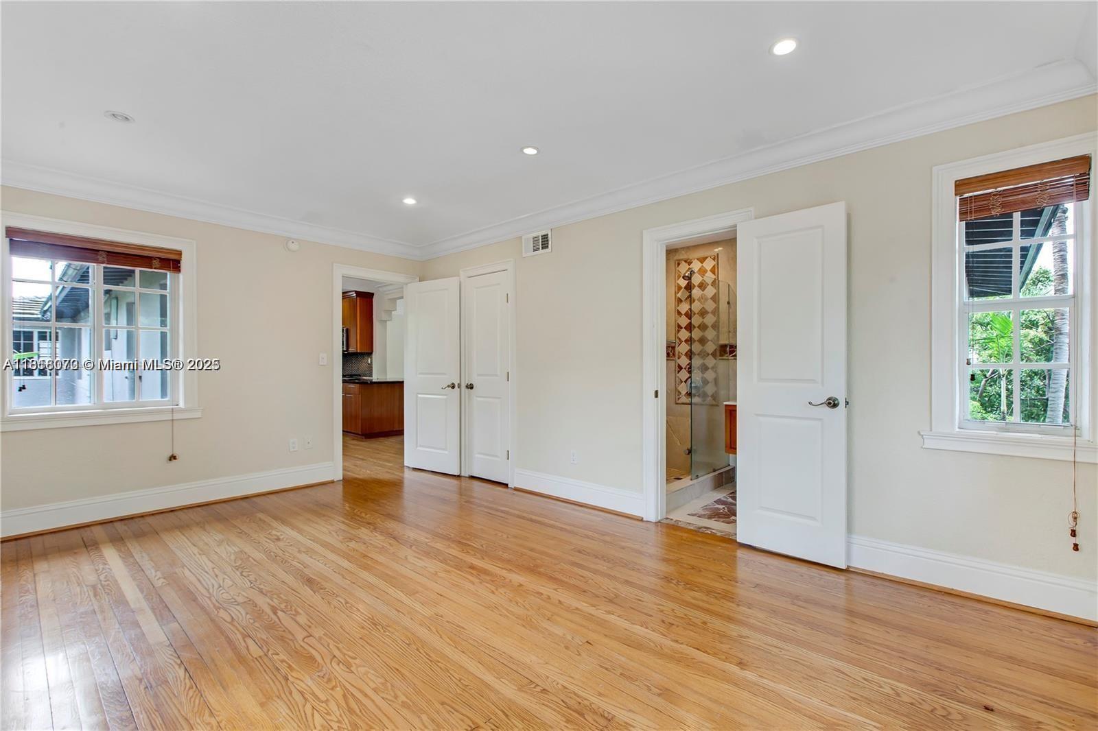 THE DARIA CONDO - Residential Lease