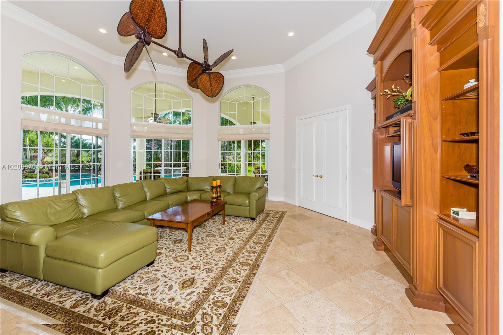 WESTON HILLS - ROYAL PALM - Residential