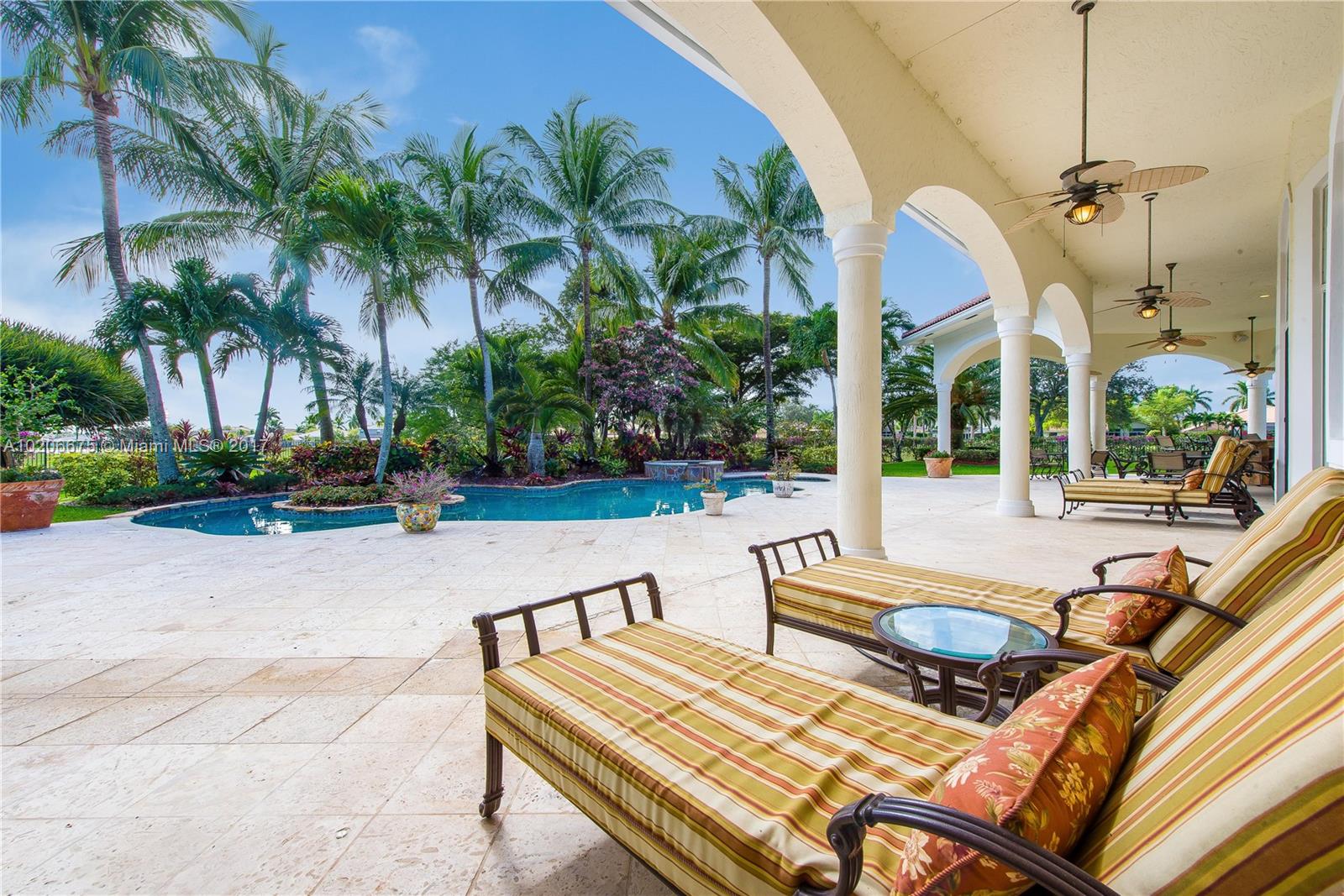 WESTON HILLS - ROYAL PALM - Residential