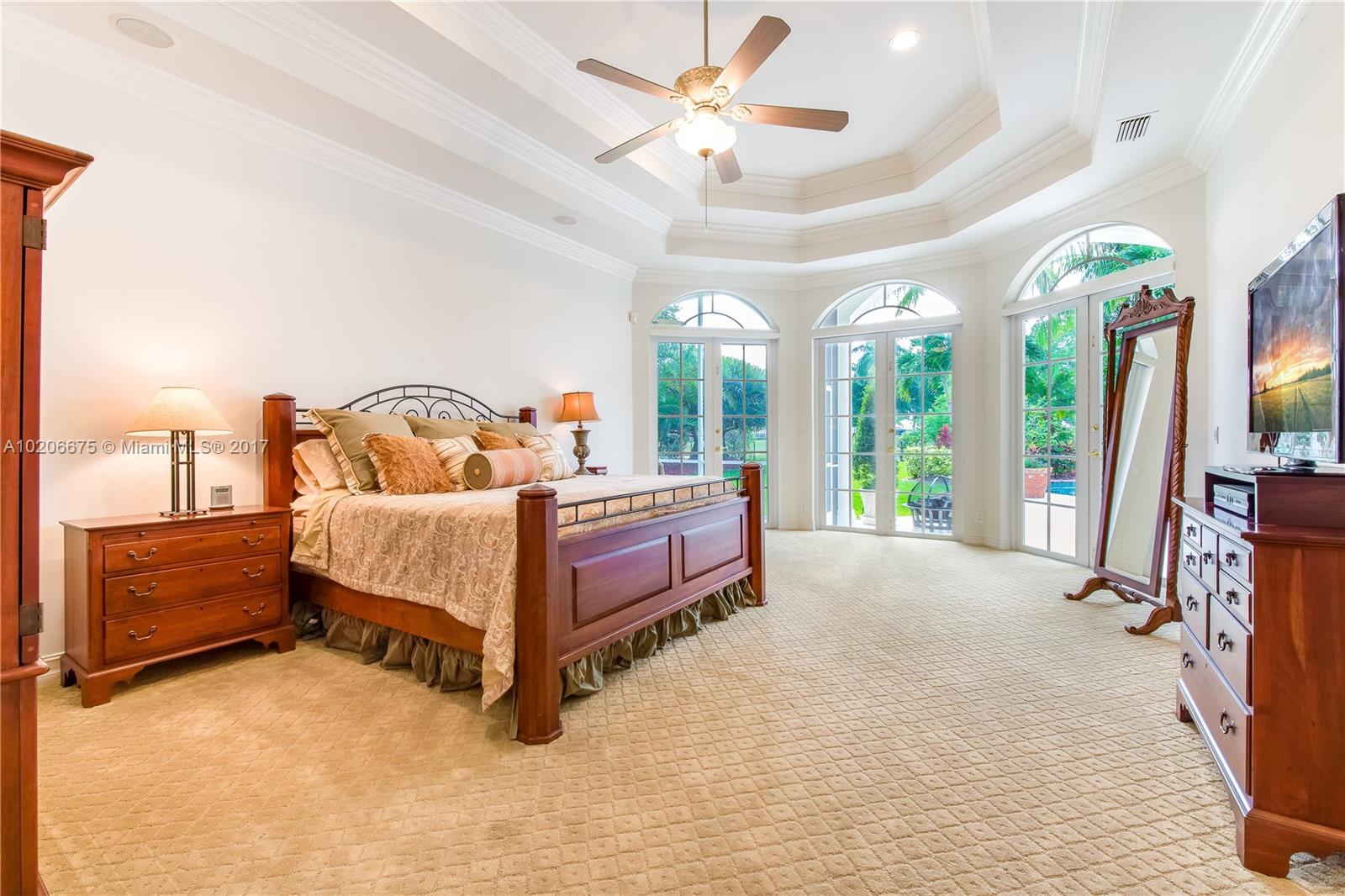 WESTON HILLS - ROYAL PALM - Residential