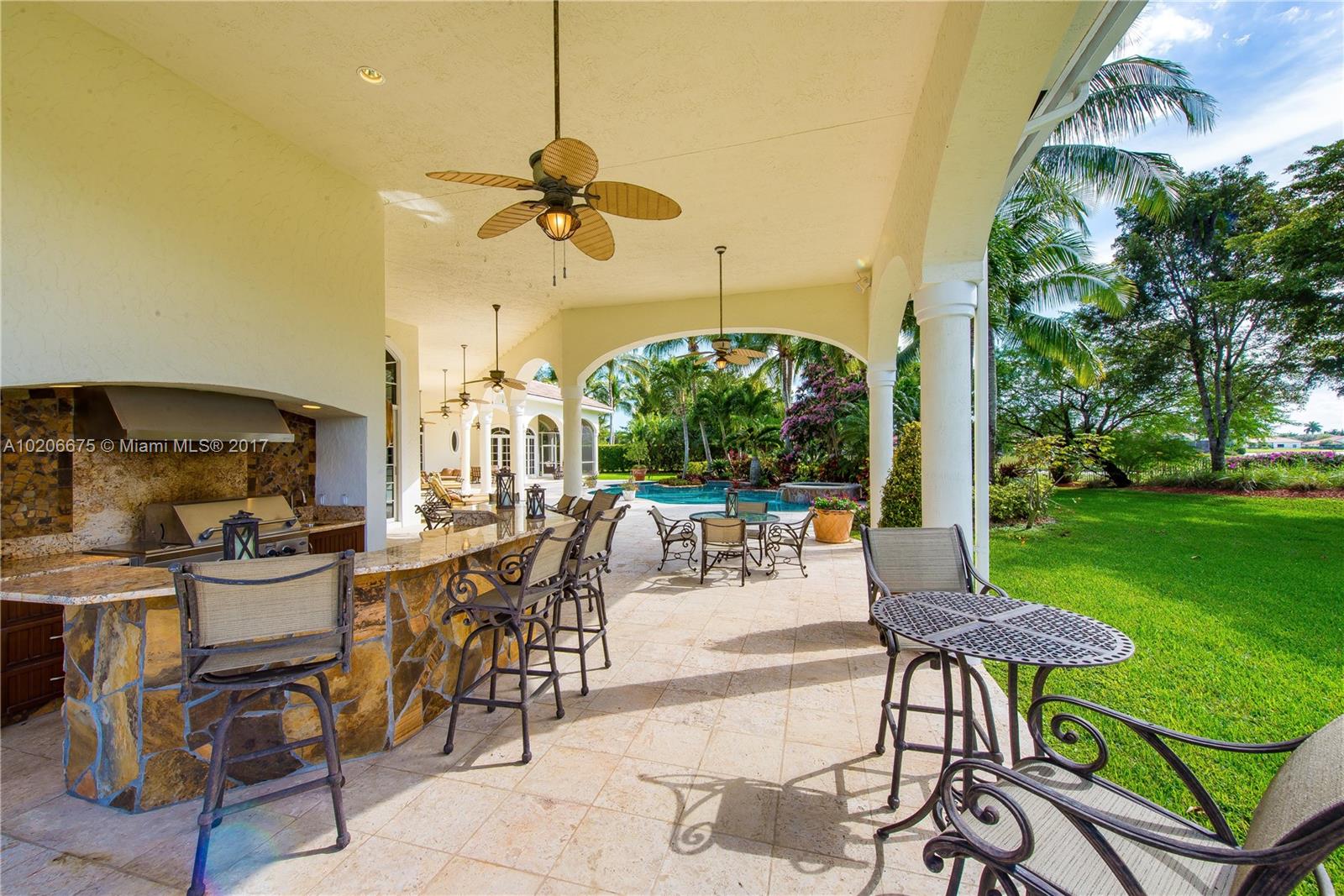 WESTON HILLS - ROYAL PALM - Residential