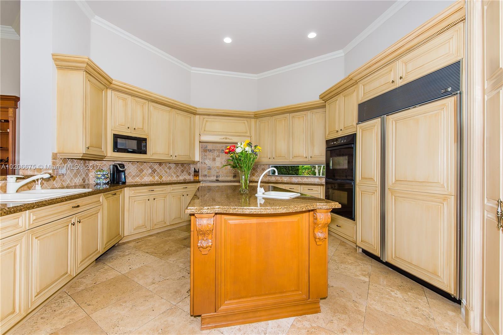 WESTON HILLS - ROYAL PALM - Residential