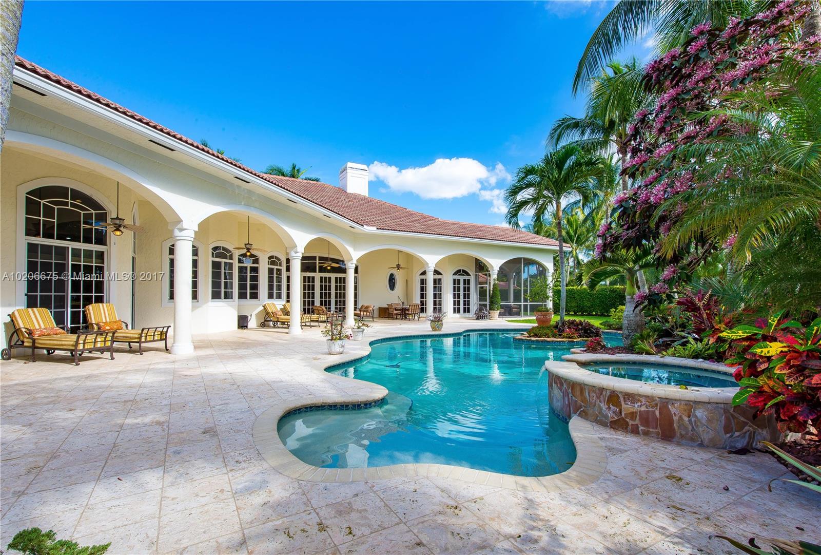 WESTON HILLS - ROYAL PALM - Residential