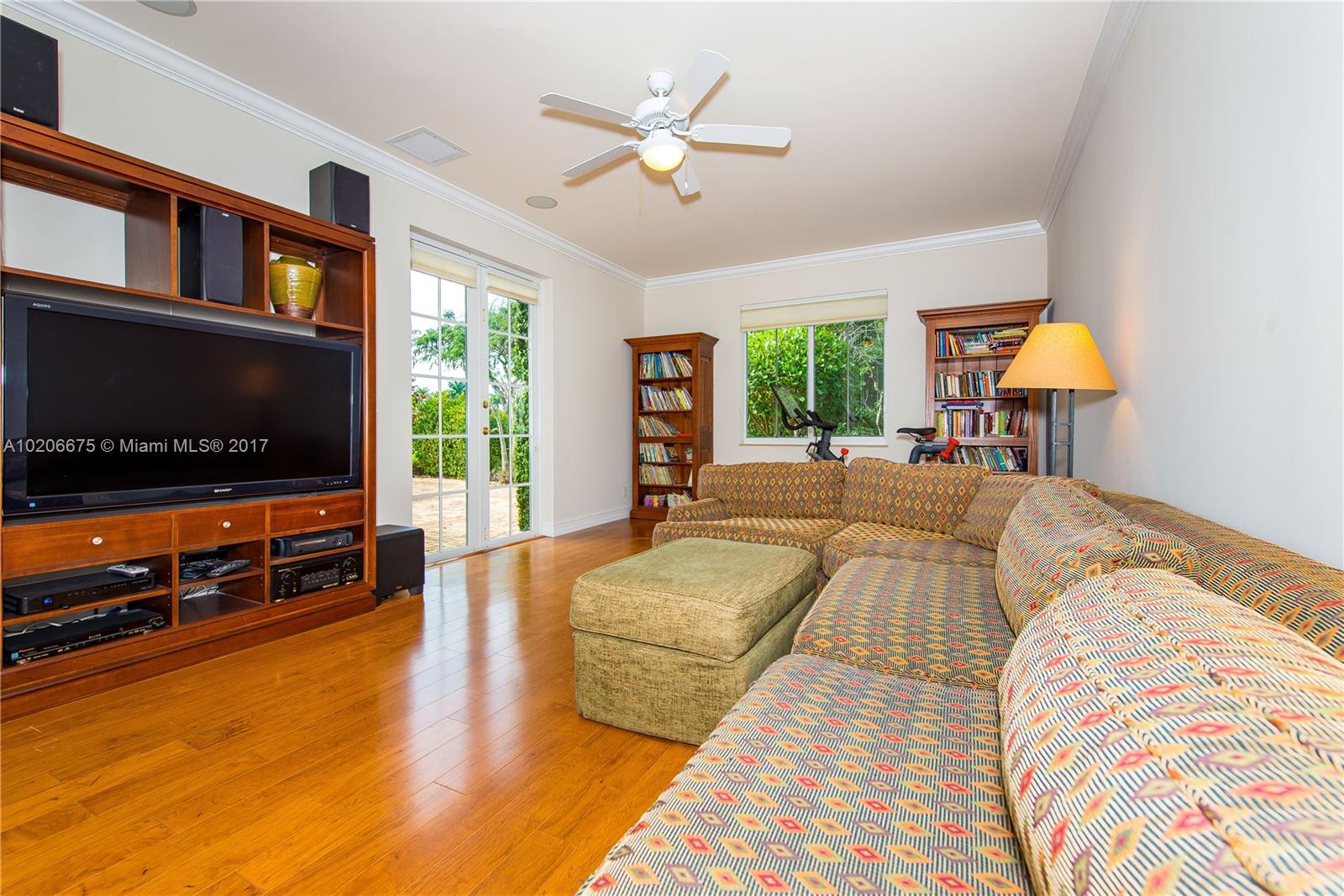 WESTON HILLS - ROYAL PALM - Residential