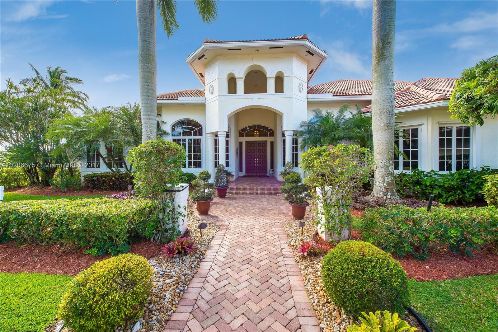 WESTON HILLS - ROYAL PALM - Residential