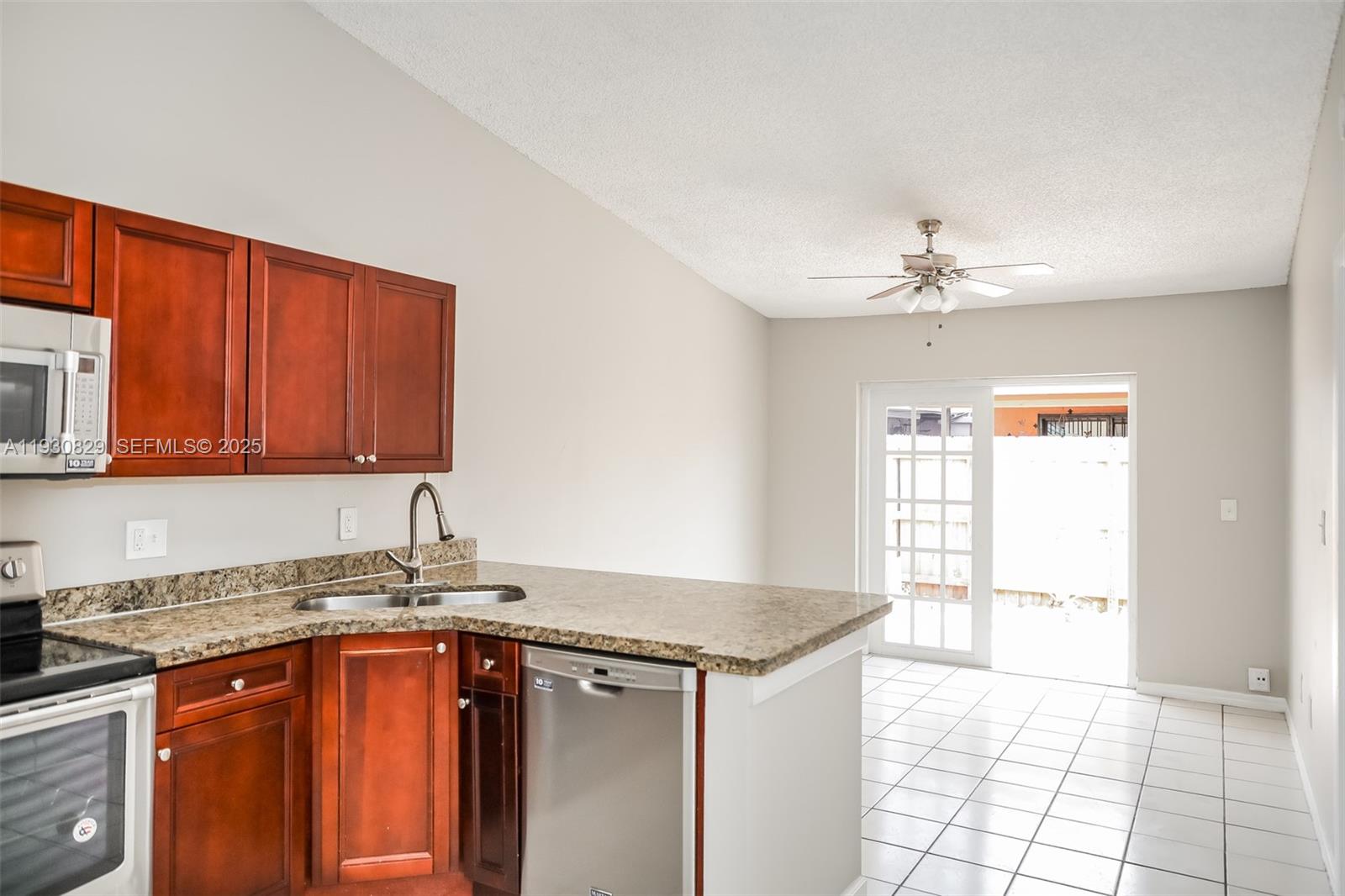 BILTMORE ESTATES 1ST ADDN - Residential Lease