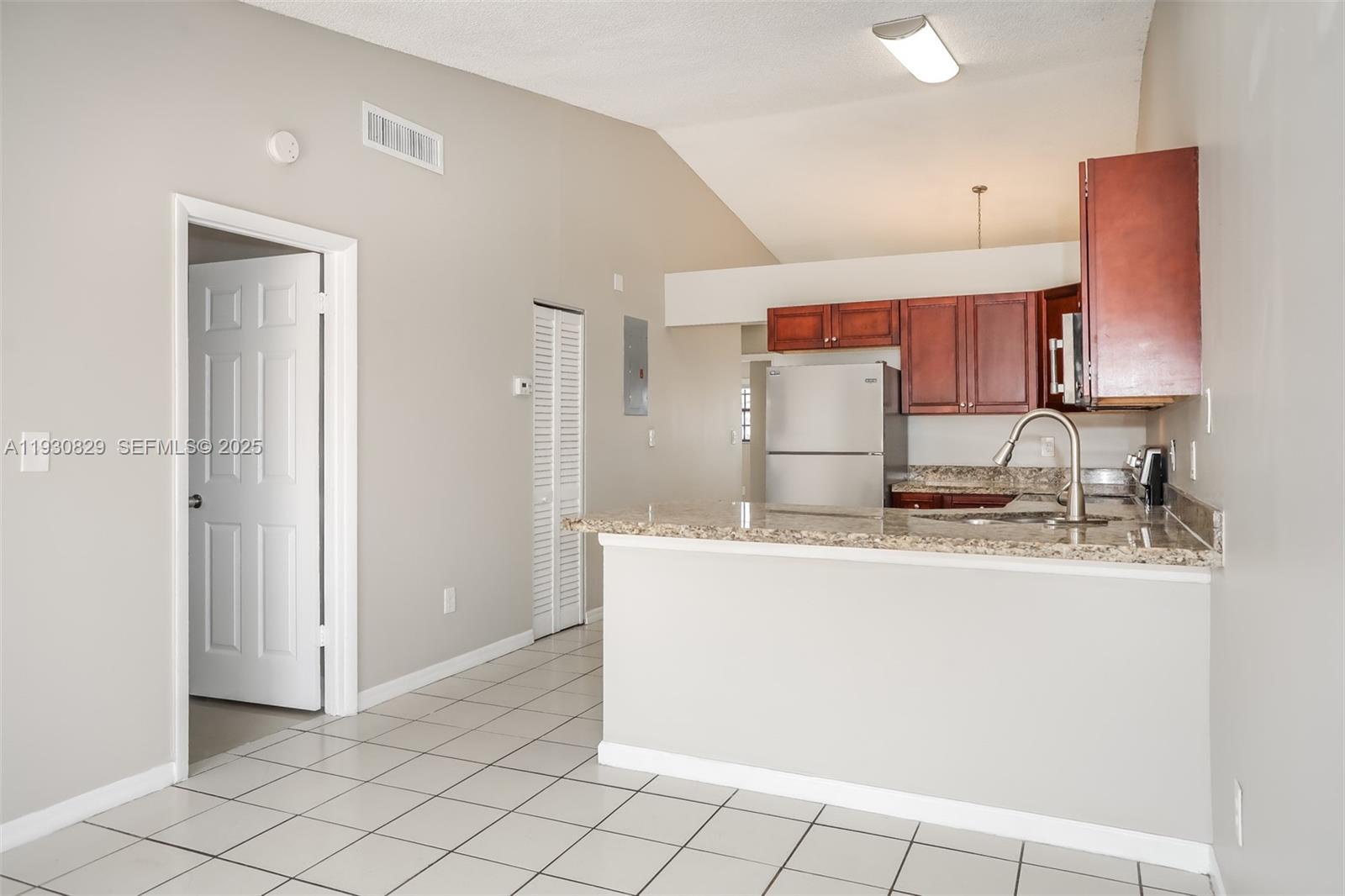 BILTMORE ESTATES 1ST ADDN - Residential Lease