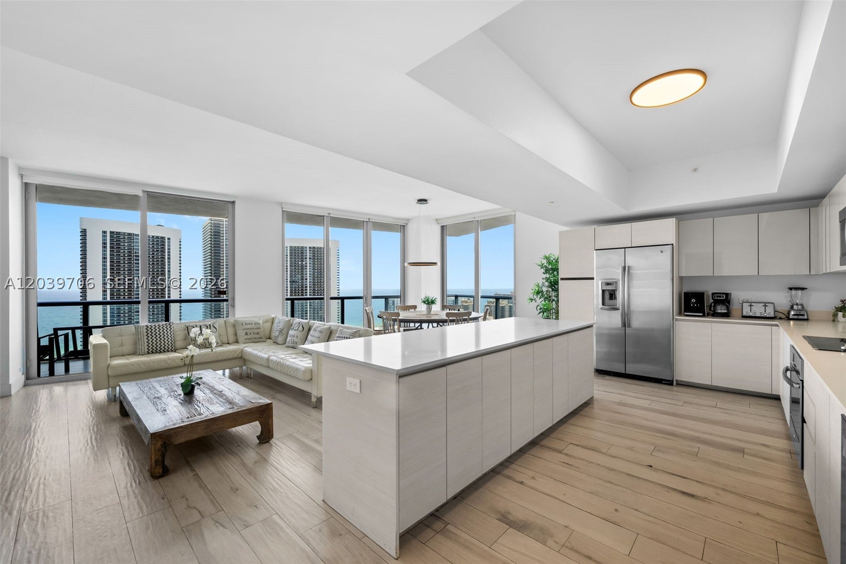 2600 E Hallandale Beach Blvd