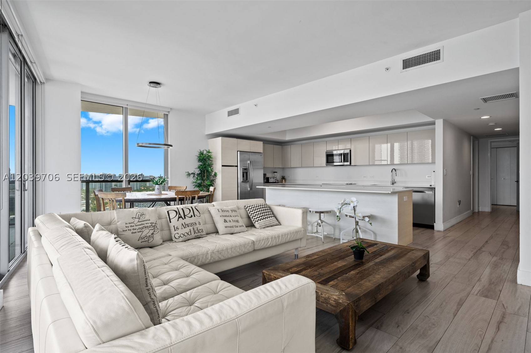 2600 E Hallandale Beach Blvd T3001