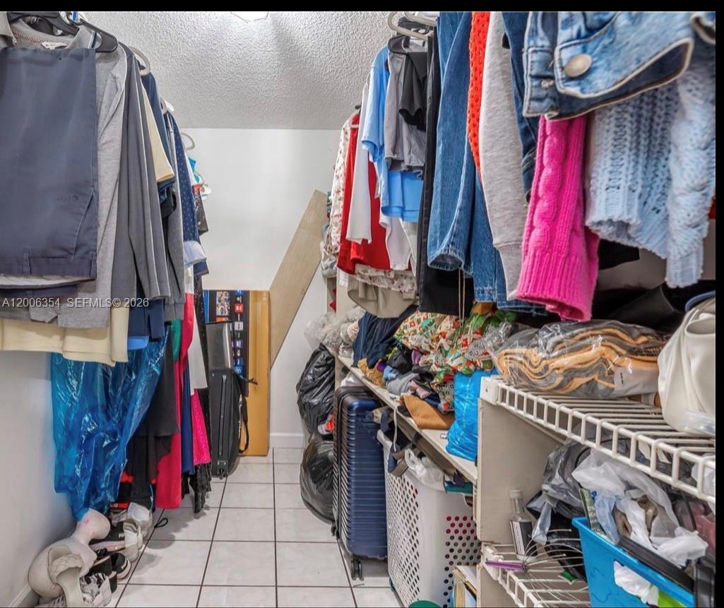 THE MANORS OF INVERRARY 7 - Residential