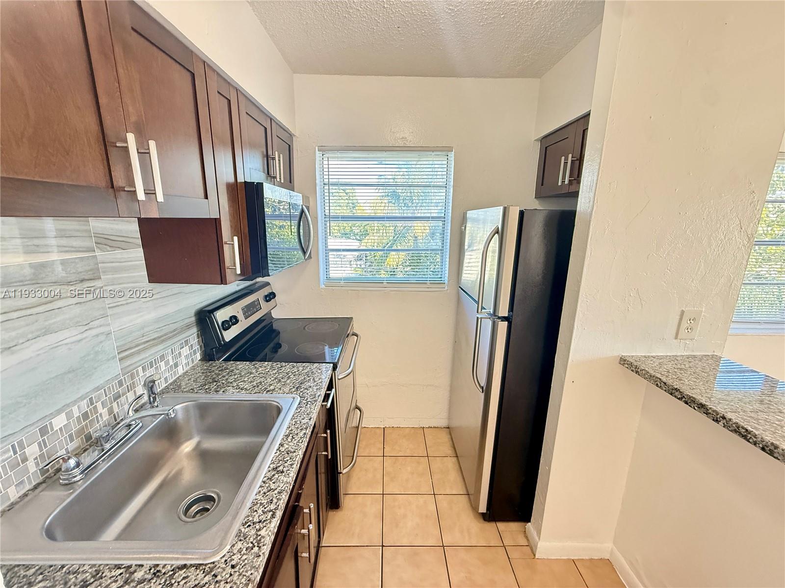 LITTLE RIVER GARDENS AMD - Residential Lease