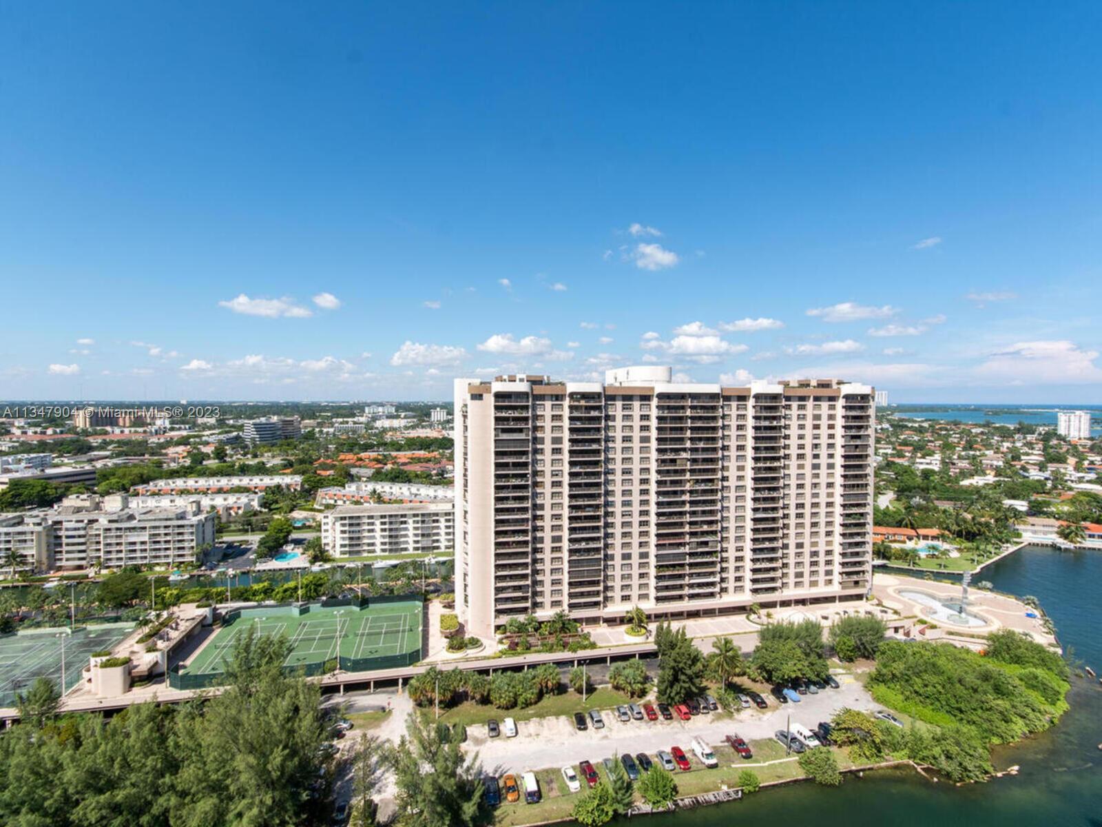 CRICKET CLUB CONDO - Residential