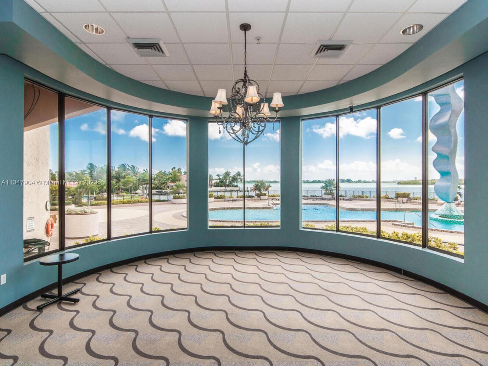 CRICKET CLUB CONDO - Residential