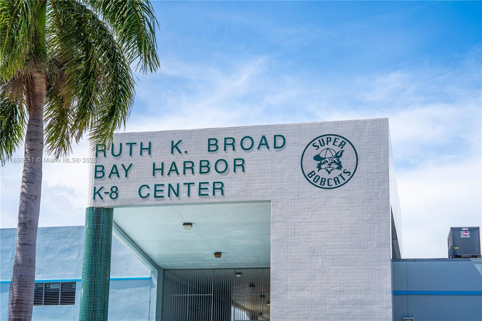 BAY HARBOR ISLAND - Land