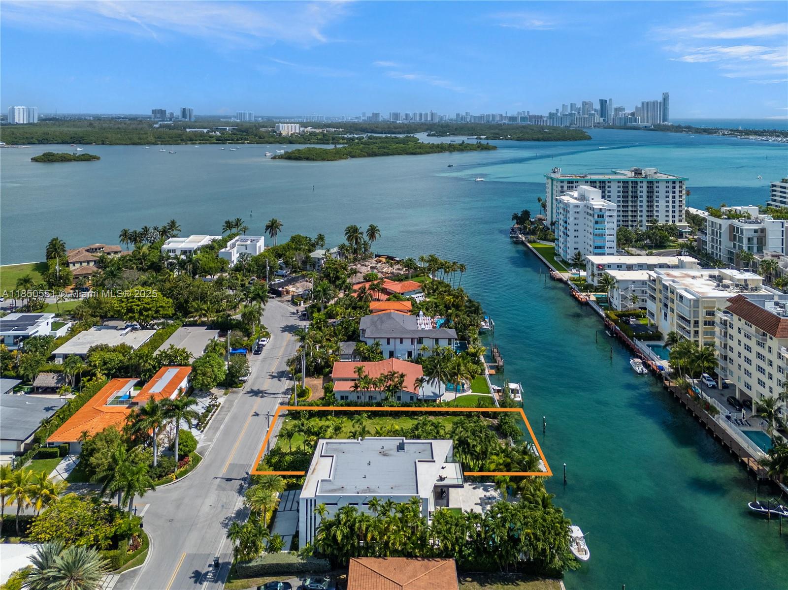 BAY HARBOR ISLAND - Land