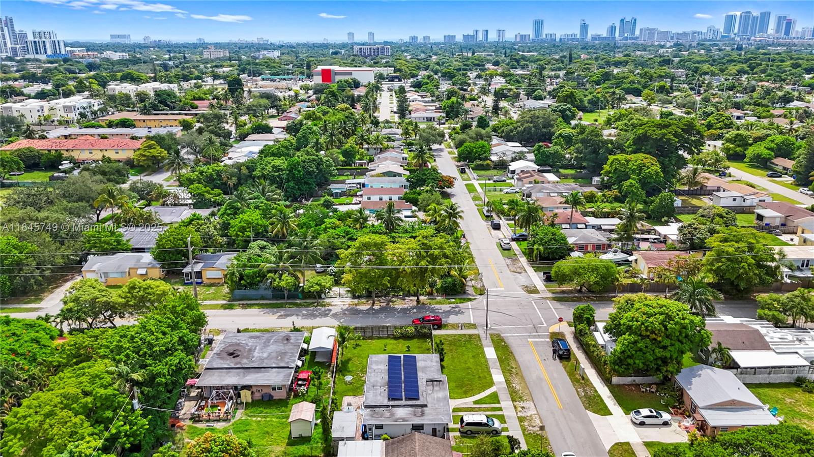 HOLLYWOOD HIGHLANDS PARK - Residential