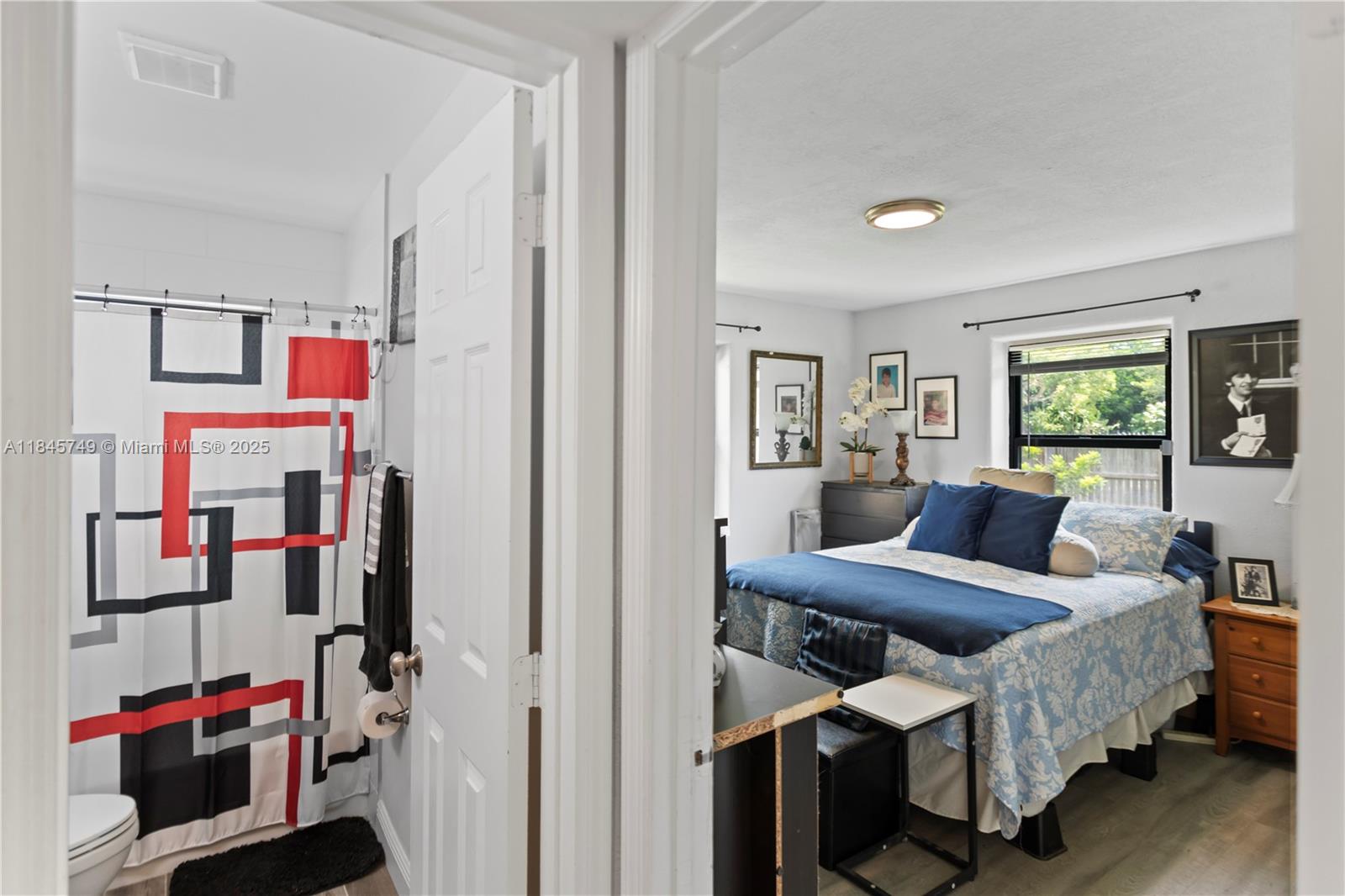 HOLLYWOOD HIGHLANDS PARK - Residential