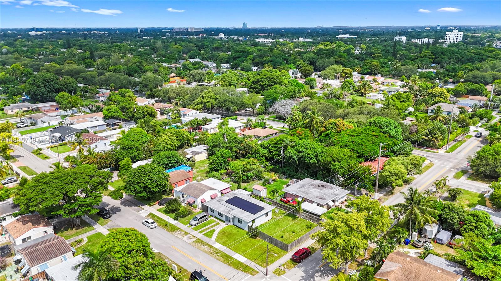 HOLLYWOOD HIGHLANDS PARK - Residential