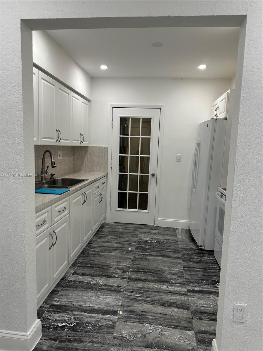9320 SW 46th Ter 9320