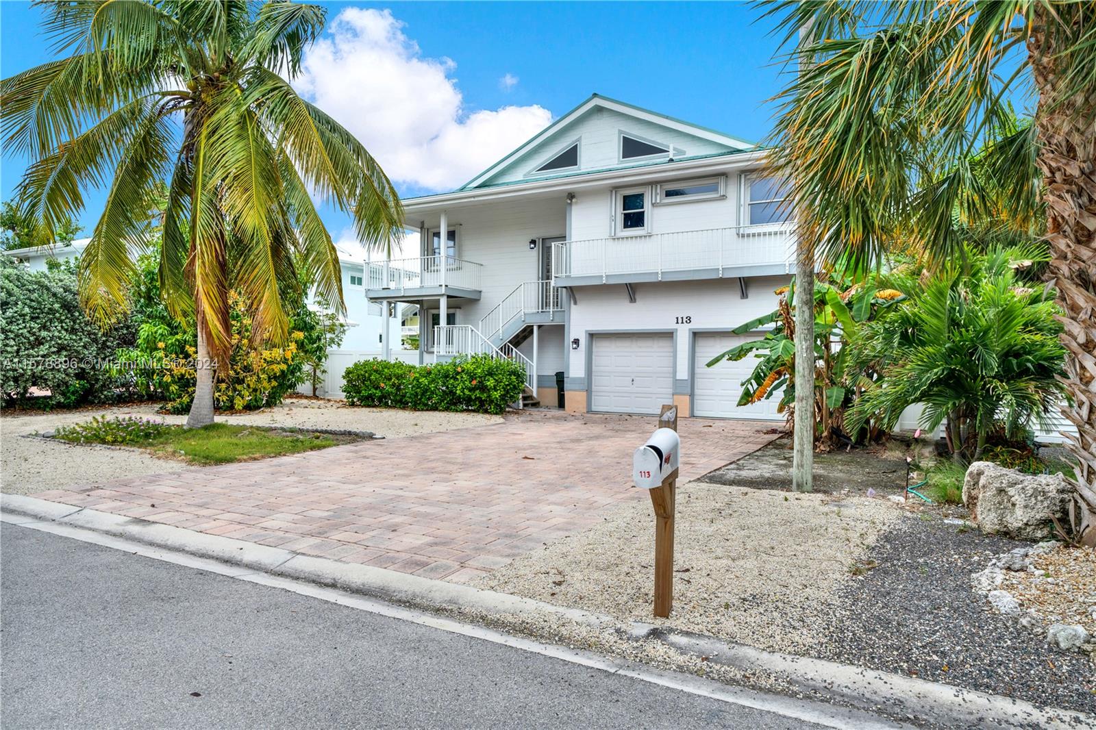 Property for Sale at 113 Bayview Isle Dr, Plantation Key, Miami-Dade County, Florida - Bedrooms: 4 
Bathrooms: 3  - $2,700,000