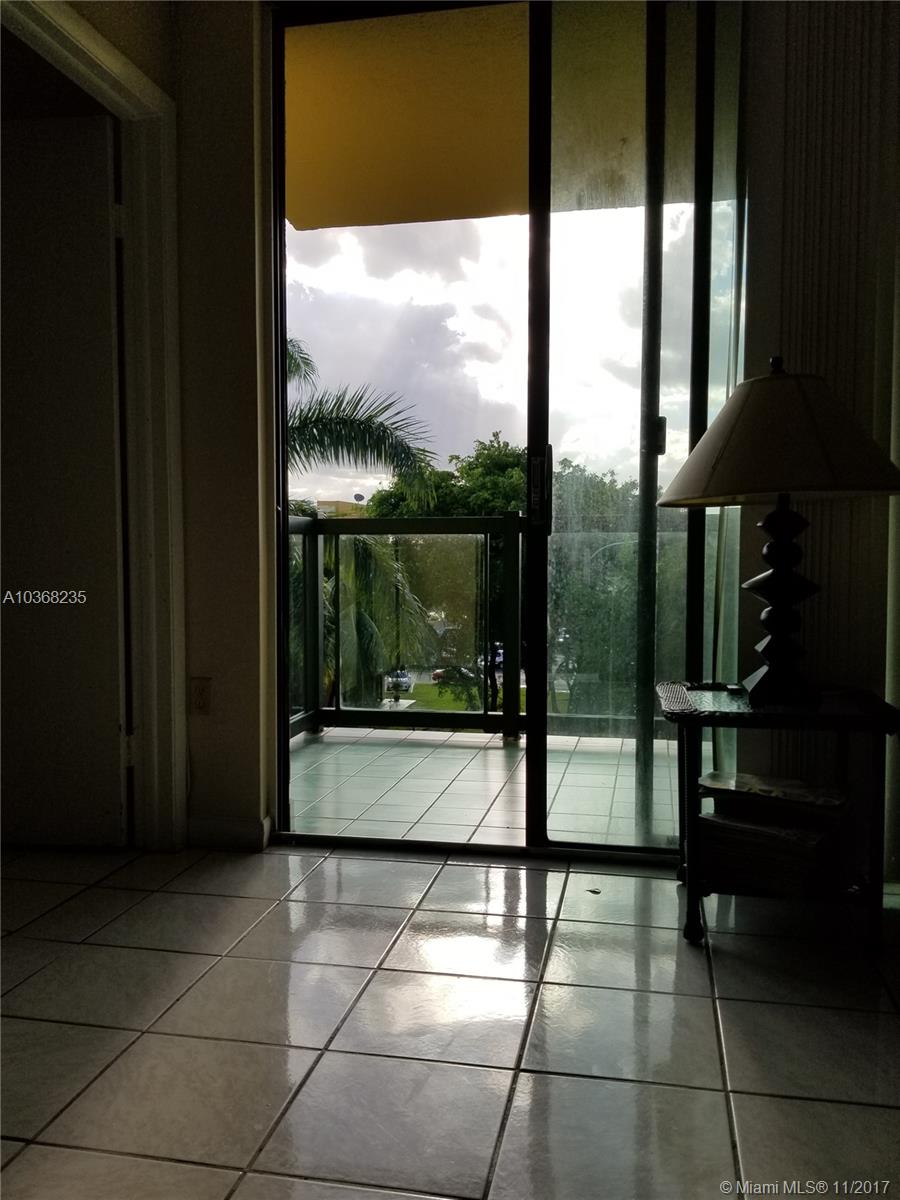 INTERNATIONAL PARK CONDO - Residential