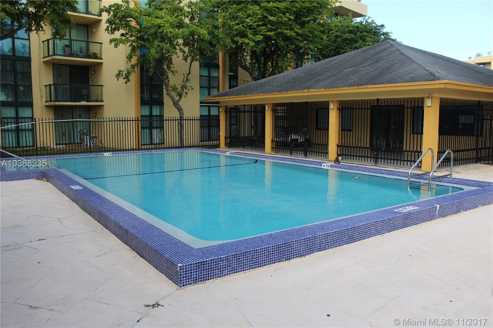 INTERNATIONAL PARK CONDO - Residential