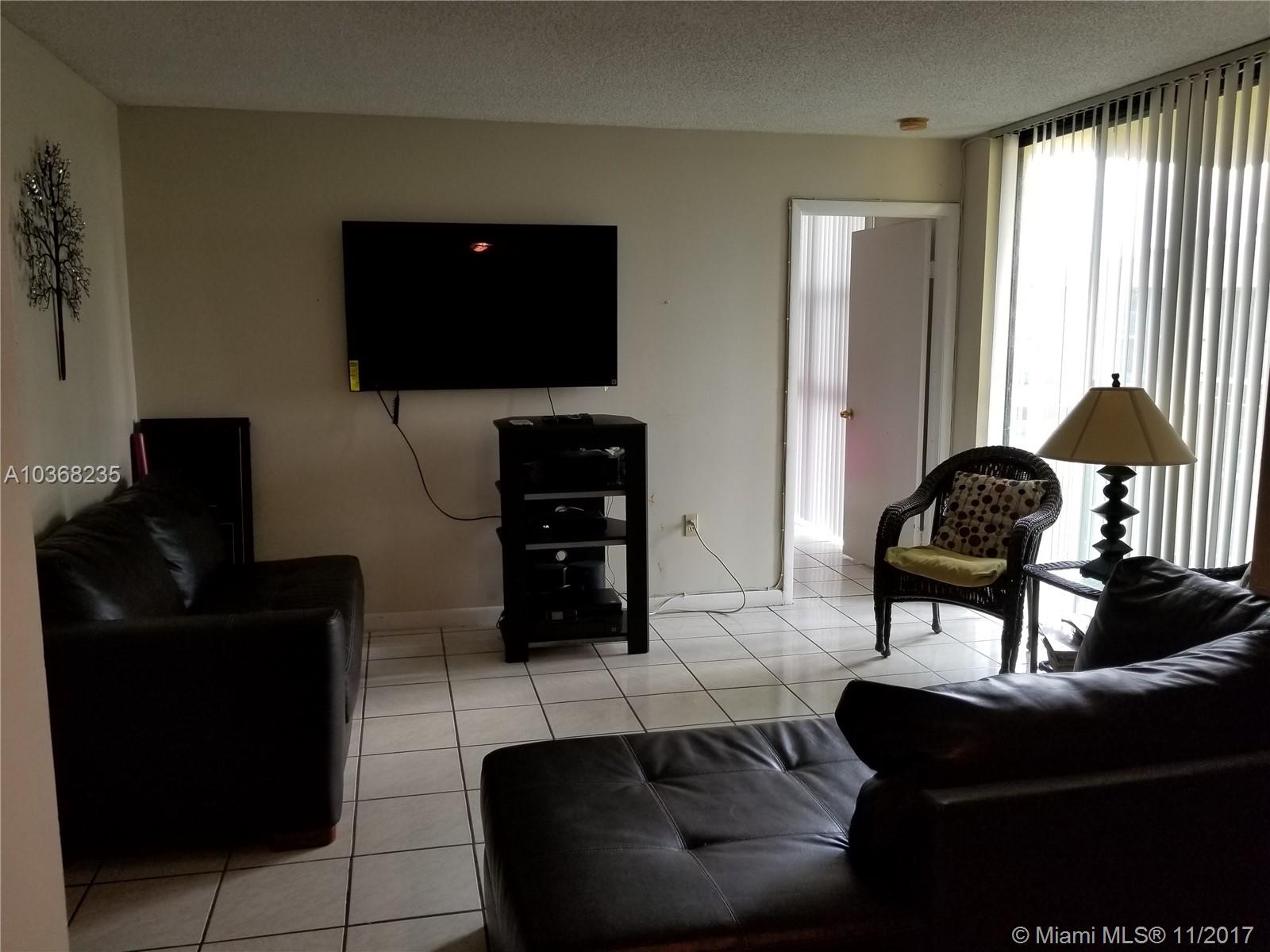 INTERNATIONAL PARK CONDO - Residential