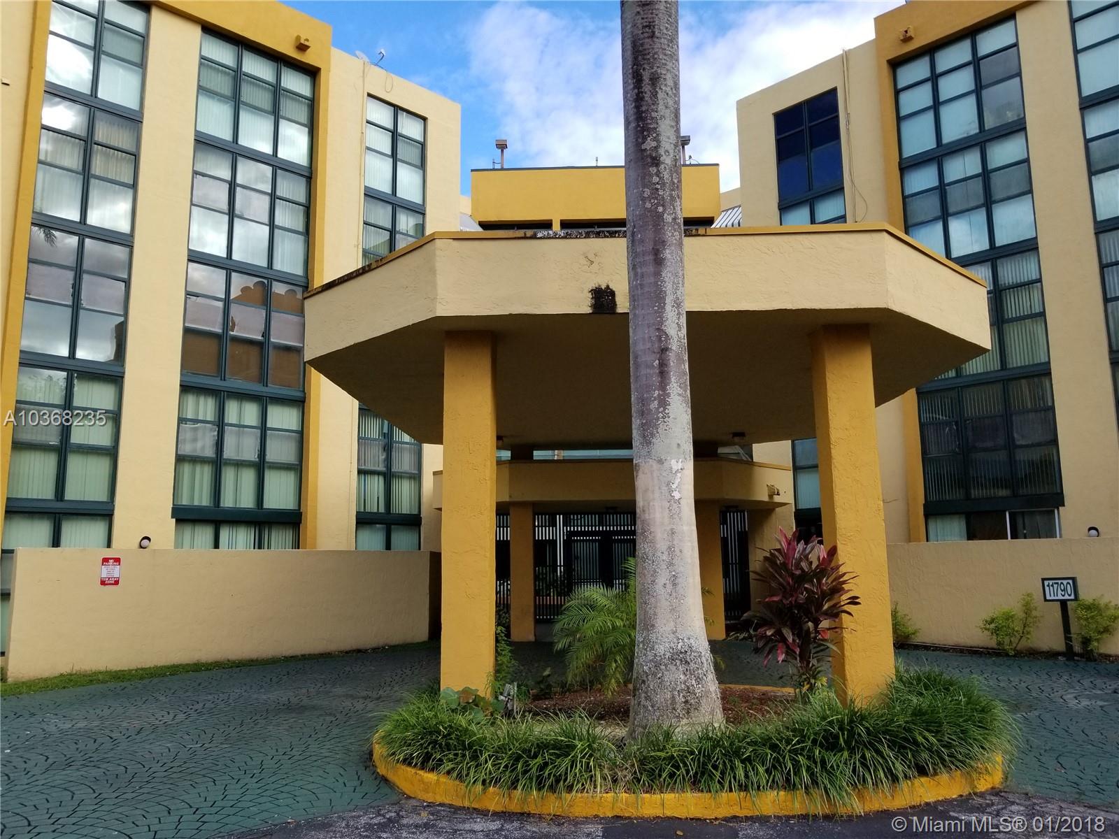 INTERNATIONAL PARK CONDO - Residential