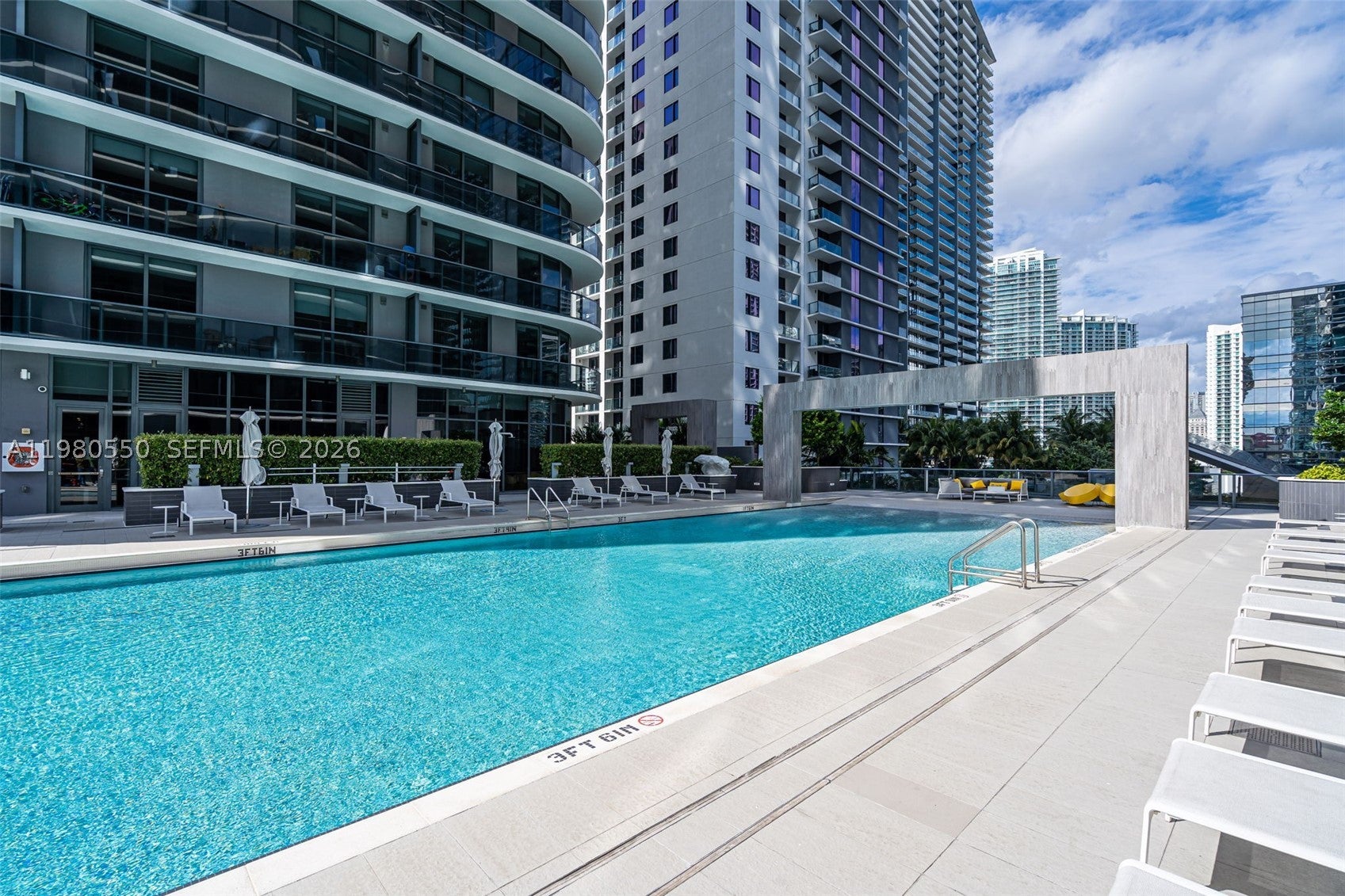 55 SW 9th St 1109