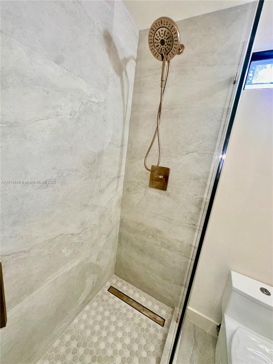 EVERGLADE SUGAR & LAND CO - Residential Lease